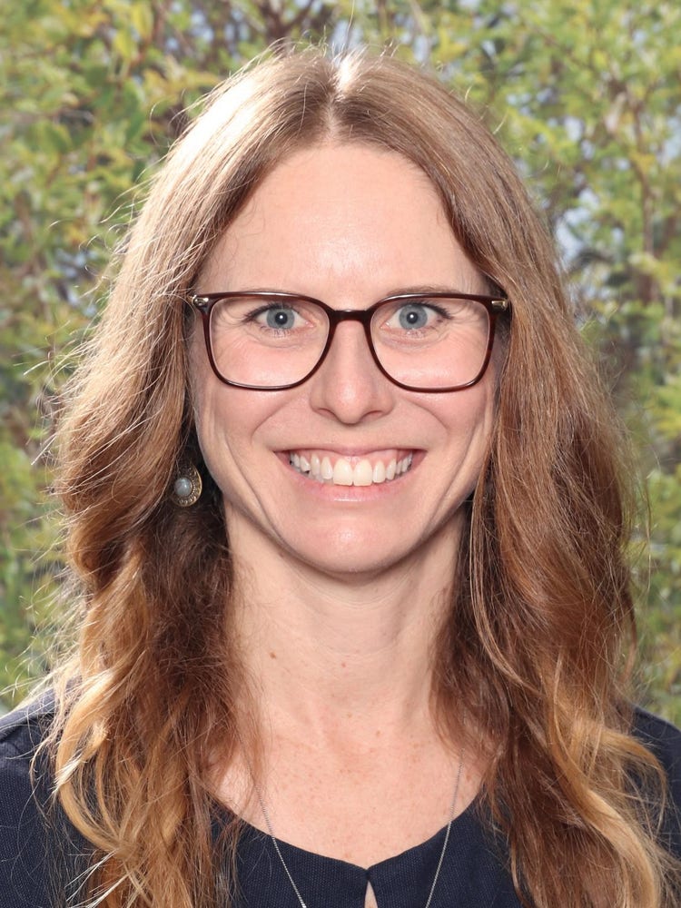 A photo of School Administrative Manager, Ms Rhonda Craig.